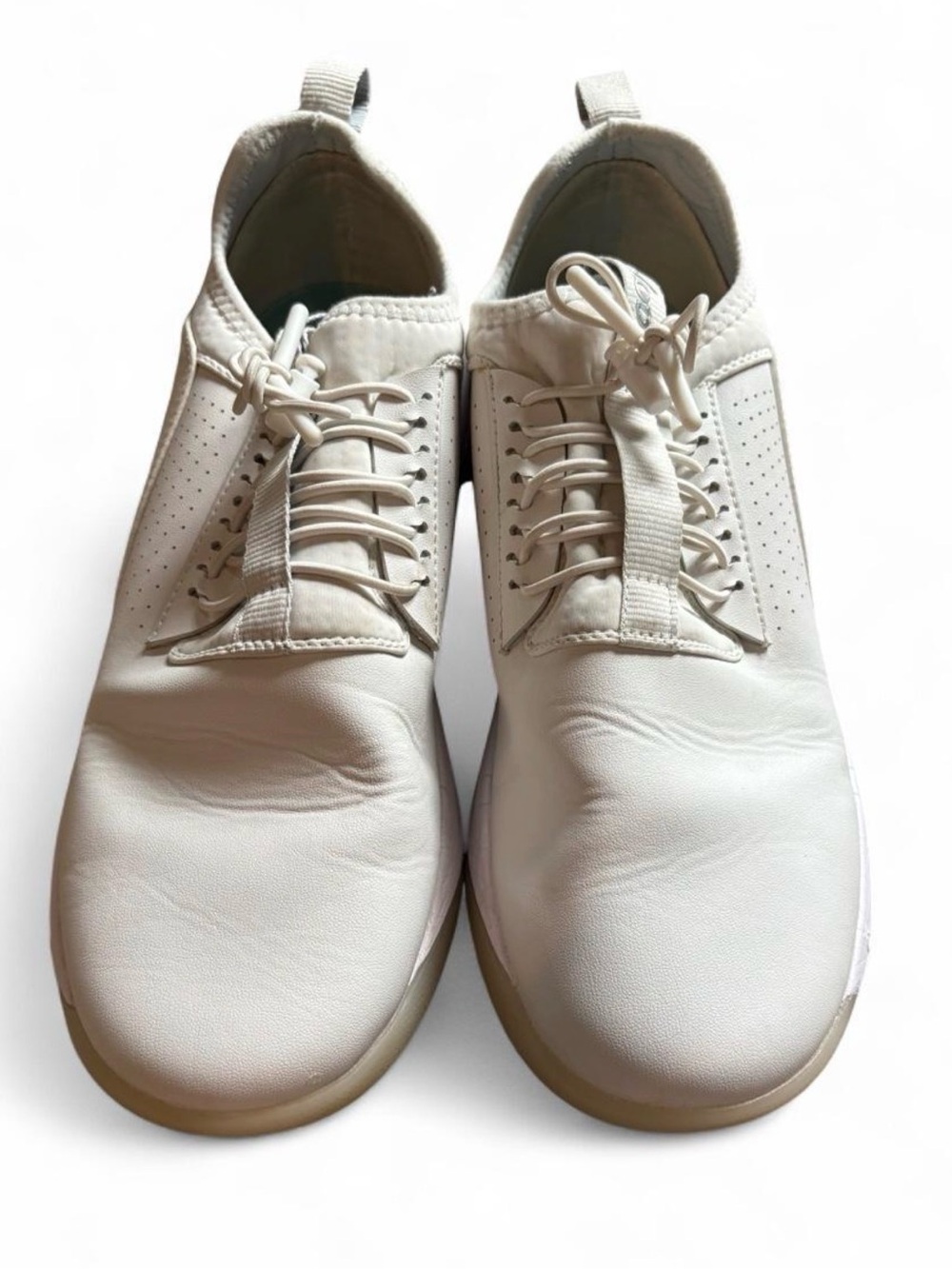 Unisex Clove Casual Lace-Up Sneakers in White